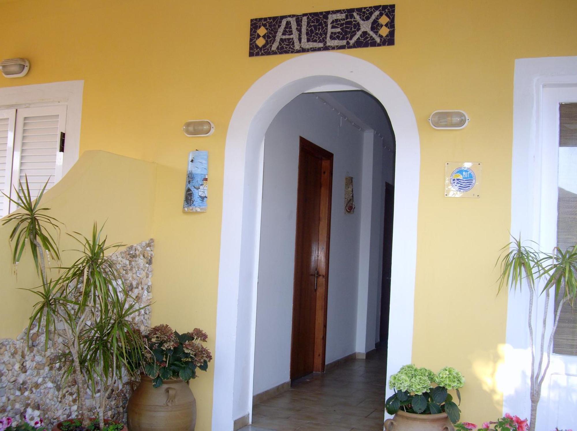 Alex Studios & Apartments Arillas  Chambre photo
